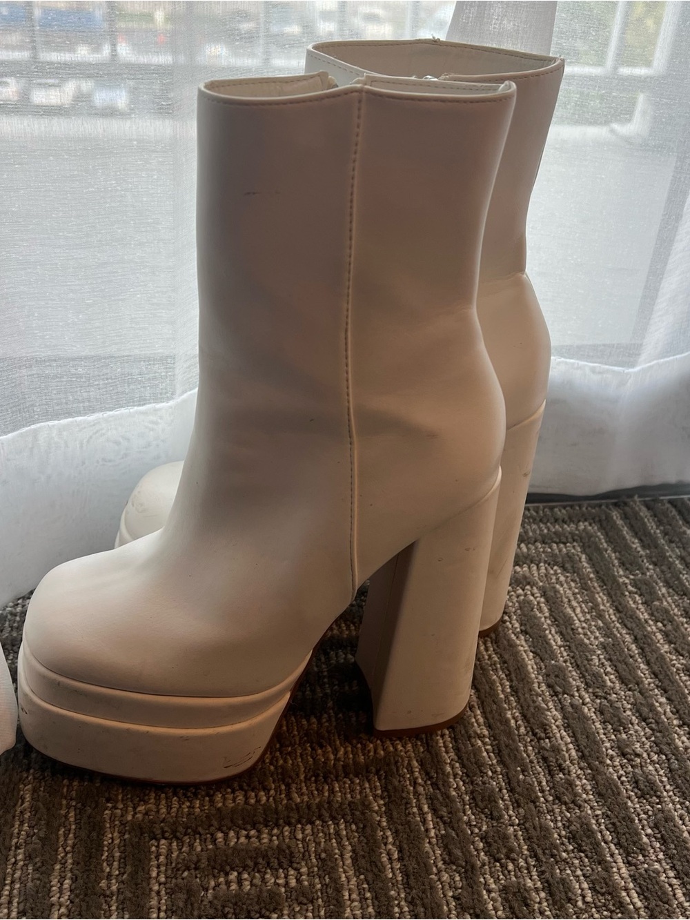 Fashion Nova White Platform Block Heel Go Go Zip Up Ankle Boots Clubbing Rave